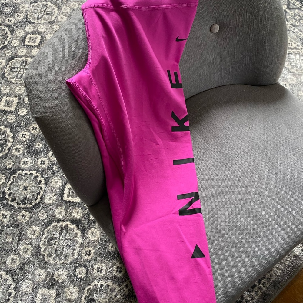 Nike crop leggings